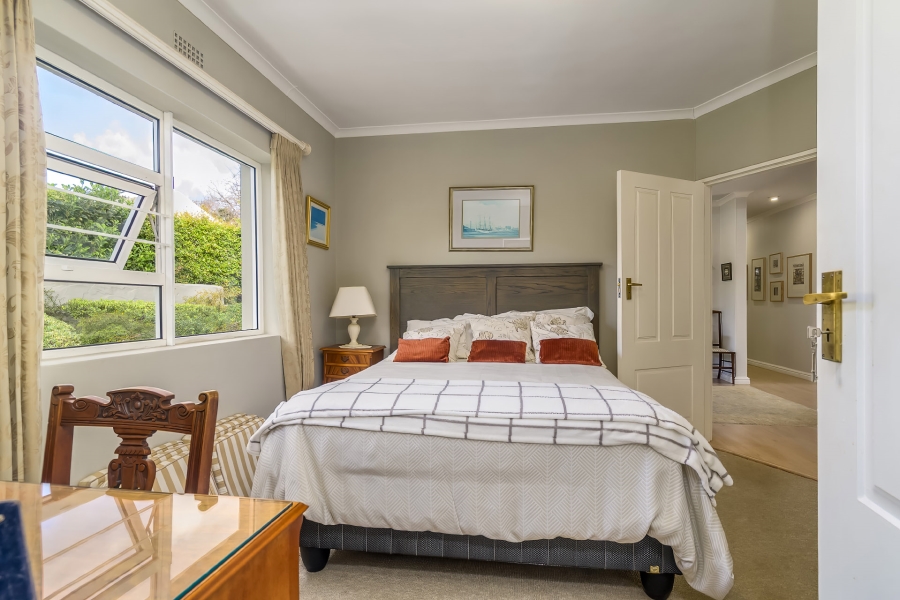 4 Bedroom Property for Sale in Constantia Western Cape